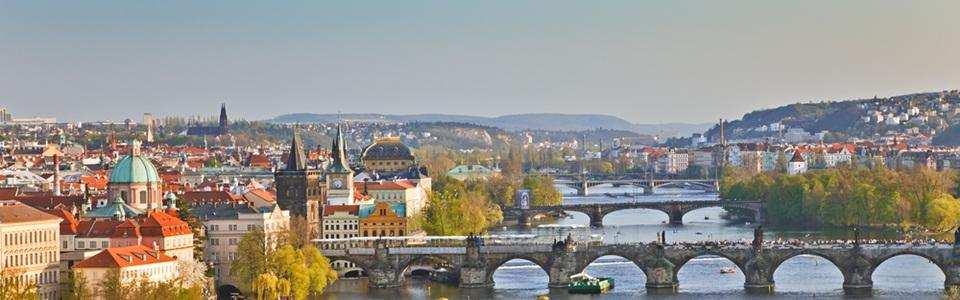 Περιπλάνηση και Εξερεύνηση Με αφετηρία την πρωτεύουσα της Γερµανίας, το Βερολίνο και µε επισκέψεις