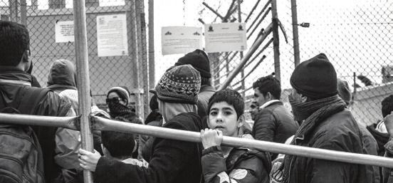 ΠΡΟΣΦΥΓΕΣ ΣΤΗ ΜΟΡΙΑ: ΟΙ ΣΥΝΕΠΕΙΕΣ ΜΙΑΣ ΑΠΟΤΡΕΠΤΙΚΗΣ ΜΕΤΑΝΑΣΤΕΥΤΙΚΗΣ ΠΟΛΙΤΙΚΗΣ Νίκος Ξυπολυτάς Νίκος Ξυπολυτάς Πρόσφυγες στη Μόρια: Οι συνέπειες μιας αποτρεπτικής μεταναστευτικής πολιτικής ΣΕΛIΔΕΣ 136