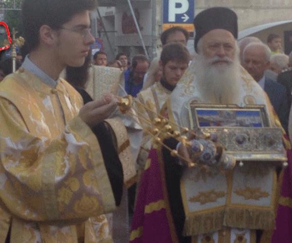 Η νεαρή 23άχρονη Αναστασία Κοζλόβα από την πόλη Αικατέρινμπουργκ είχε δύο συνεχόμενες αποβολές και μάλιστα όταν το έμβρυο γινόταν αρκετών μηνών.