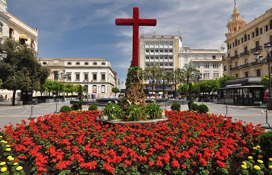 ΟΙ ΜΕΓΑΛΕΣ ΓΙΟΡΤΕΣ ΤΗΣ ΑΝΔΑΛΟΥΣΙΑΣ CRUCES DE MAYO Οι Μαγιάτικοι Σταυροί (ΚΟΡΔΟΒΑ) FERIA DE LOS PATIOS Η γιορτή των αυλών (ΚΟΡΔΟΒΑ) Οι Σταυροί του Μαΐου είναι η μεγάλη μαγιάτικη γιορτή της Κόρδοβα.
