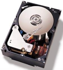 Γ.2.Μ3 4. Ο σκληρός δίσκος (hard disk) Γ.2 Υλικό/Αρχιτεκτονική Ηλεκτρονικού Υπολογιστή Πρόκειται για μια μονάδα αποθήκευσης που έχει μεγάλη χωρητικότητα δεδομένων και ταχύτητα μεταφοράς δεδομένων.