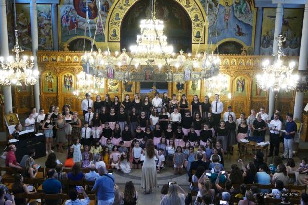 5 / 6 Στην εκκλησία των Αγίων Πάντων στο Μόναχο πραγματοποιήθηκε στις 30 Ιουνίου η 3 η ελληνοβαυαρική συνάντηση χορωδιών νέων.
