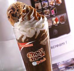Irresistible drink made of Palmieccino, instant coﬀee, chocolate, fresh milκ, butter caramel syrup and Cookies Papadopoulou.
