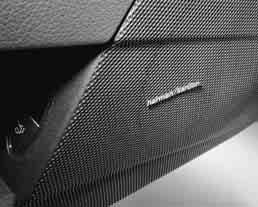 uslçselogik und Sidebag für ahrer und eifahrer, sowie Windowbag naloguhr rmauflage vorne rmlehne im ond mit ach und upholder in usstattungsfarbe ußentemperaturanzeige linker mit