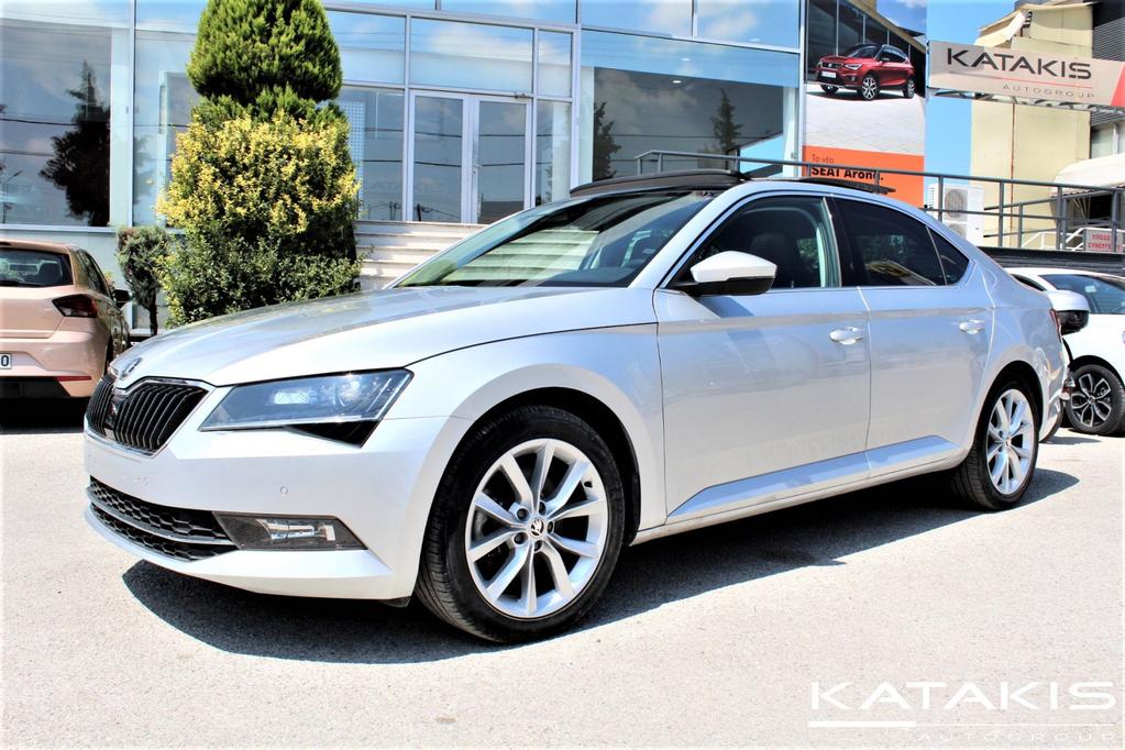 Επικοινωνία: G katakis ( Autogroup) 2310455811 Μεταχειρισμένα - Skoda - Superb Condition: Μεταχειρισμένο Body Type: Λιμουζίνα/Sedan Transmission: Αυτόματο Year: 2017 Drive: Προσθιοκίνητο (FWD) Fuel: