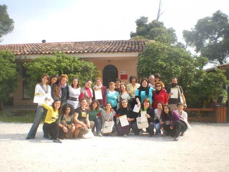 VI. ΕΚΠΑΙ ΕΥΣΗ 1. Σεμινάριο Ομαδαρχών Από τις 24 έως τις 27 Απριλίου 2009 η ΕΛΙΞ οργάνωσε το ετήσιο σεμινάριο συντονιστών ομαδαρχών της.