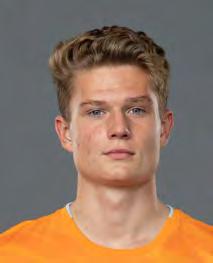 28 Erik McCue DF Height... 6-3 Weight... 175 Age... 18 DOB... 1/18/2001 Nationality...USA/Sweden Hometown...Onsala, Sweden 2019 GP/GS...0/0 Career GP/GS...0/0 Dynamo GP/GS...0/0 Note:.