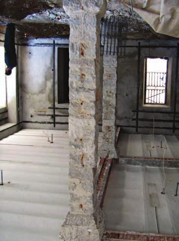 ΤΕΧΝΙΚΕΣ ΣΕΛΙΔΕΣ,, 3 Κατά την αποκατάσταση του αρχοντικού Χασιρτζόγλου στην Ξάνθη αποκαταστάθηκαν οι κίονες και εφαρμόστηκαν μεταλλικές ενισχύσεις στην οροφή.