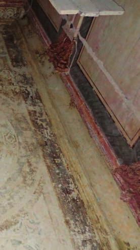 Αρχιτεκτονική μελέτη: Μαρία Δούση, Μανόλης Αναγνωστίδης Φωτογραφίες: Άγγελος Τασολάμπρος 4 Κατά την αποκατάσταση κατοικίας στο κάστρο Εμπορείου στη Νίσυρο το τμήμα του κτιρίου που είχε καταρρεύσει
