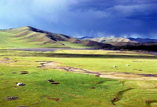 από τους νομαδικούς λαούς της Κεντρικής Ασίας (Μογγόλους, Καζάχους, Κιργίσιους