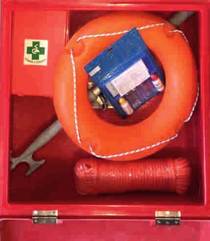 Σετ Πισίνας σε Κουτί Σετ Εξοπλισμού Ασφαλείας και Διάσωσης Πισίνας σε Κουτί Αποτελεί ένα πλήρες σετ για την πισίνα σας που καλύπτει όλες τις πτυχές ασφάλειας.