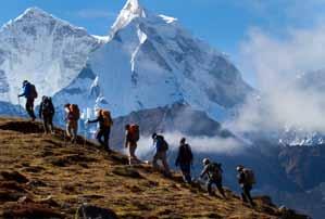 Trekking Κωδ. 12004 Κάλτσα trekking βαμβακερή. Μια χοντρού πάχους κάλτσα για δύσκολα καιρικά φαινόμενα και χαμηλές θερμοκρασίες. Παρέχει θερμότητα στο πόδι λόγω της χοντρής πετσέτας που διαθέτει.