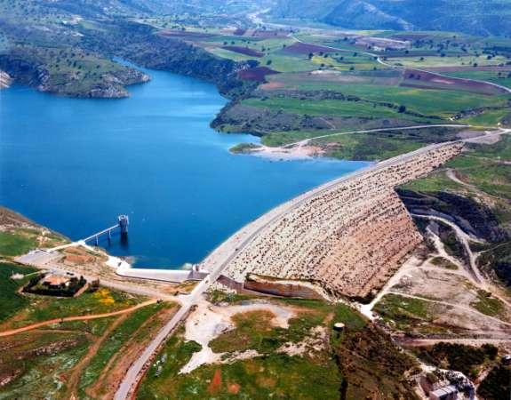 χιμα 108 Τδατοφράκτθσ Αςπρόκρεμμου, Επαρχία Πάφου Πθγι: http://www.jandpcy.com/el/asprokremmos-dam-gr 3.4.2.