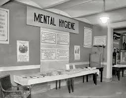 ΠΡΟΓΡΑΜΜΑΤΑ ΨΥΧΙΚΗΣ ΥΓΙΕΙΝΗΣ Τα πρώτα προγράμματα Ψυχικής Υγείας εμφανίζονται ανάμεσα στο 1929 και 1940. Και αυτά εστιάζονταν σε παροχή γνώσεων.