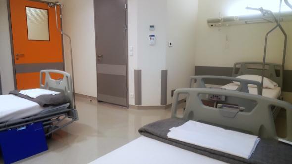 ανεπάρκειας, ιατρείο στεφανιαίων συνδρόμων και ιατρείο βηματοδότη) στον ίδιο όροφο έχουν αναπτυχθεί χώρος χειρουργικής προετοιμασίας Οφθαλμολογικών και Ουρολογικών περιστατικών, Ιατρείο Πόνου καθώς