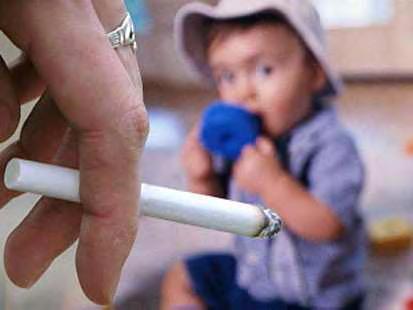 Μόλις το 26% των προϊόντων και υποπροϊόντων καπνού µένει µέσα στο τσιγάρο (φίλτρο), το 28% εισπνέεται από τον καπνιστή και το 46% σκορπίζεται στον αέρα.