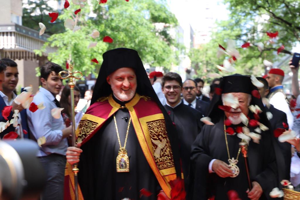 23/06/2019 Η λαμπρή τελετή ενθρόνισης του Αρχιεπισκόπου Αμερικής Οικουμενικό Πατριαρχείο / Αρχιεπισκοπή Αμερικής Νέα Υόρκη Orthodoxia News Agency Ήταν μια λαμπρή ενθρόνιση αυτή του Αρχιεπισκόπου