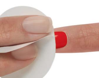 * 4. Σκουπίστε την κολλώδη επίστρωση με ένα nail wipe που δεν αφήνει χνούδι, εμποτισμένο με Καθαρό Οινόπνευμα 99% (ή 95%). 5.