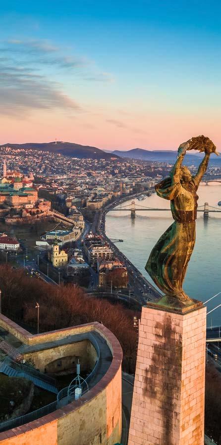 4,5 ΗΜΕΡΕΣ 1η ημέρα Πτήση για Βουδαπέστη - Περιήγηση Πέστη και κρουαζιέρα Δούναβη Συγκέντρωση στο αεροδρόμιο και πτήση για την πρωτεύουσα της Ουγγαρίας.