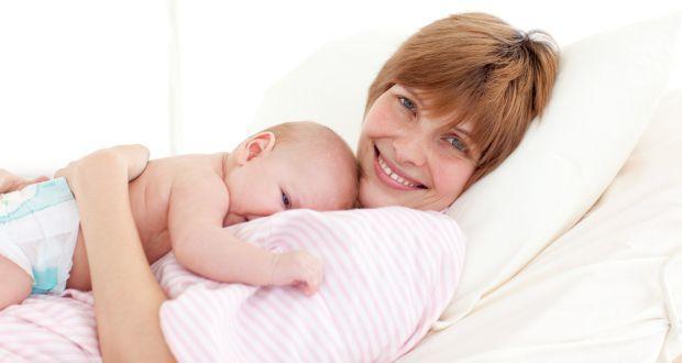 Tόσο στη διάρκεια της εγκυμοσύνης, όσο και στη λοχεία και τη γαλουχία η μητέρα είναι κάτω από την ορμονική