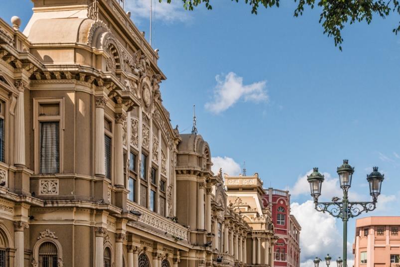 Πρόγραμμα Εκδρομής 1η ημέρα: Αθήνα/Θεσσαλονίκη/Λάρνακα Παναμάς Συγκέντρωση στο αεροδρόμιο και πτήση μέσω ενδιάμεσου σταθμού για την Πόλη του Παναμά.