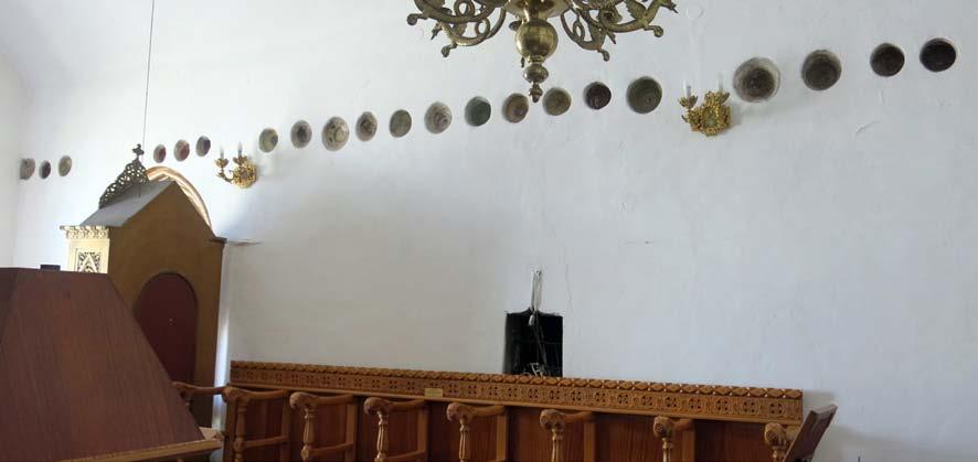 ΓΕΩΡΓΙΑ ΜΟΣΧΟΒΗ, ΜΑΡΙΑΝΝΑ ΚΑΤΗΦΟΡΗ 9 Εικ. 18. Ο αρχικά εξωτερικός νότιος τοίχος της Παναγίας στις Λιθίνες Σητείας (Α.Κ. 64).
