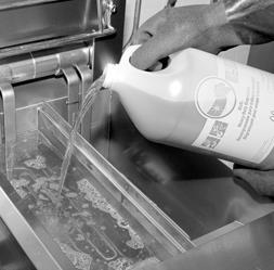 Λειτουργία για βαθύ καθαρισμό συστήματος JIB (συνέχεια) 15 Προσθέστε απολιπαντικό και καυτό νερό στον κάδο.
