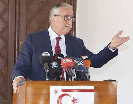 , με τις δύο πλευρές να κατανοούν την σημασία του διαλόγου, αλλά να απορρίπτουν Παρά τις διαφωνίες και τα εμπόδια, οι δύο κοινότητες, μετά την συνάντηση της Παρασκευής, στρέφουν το βλέμμα τους στην