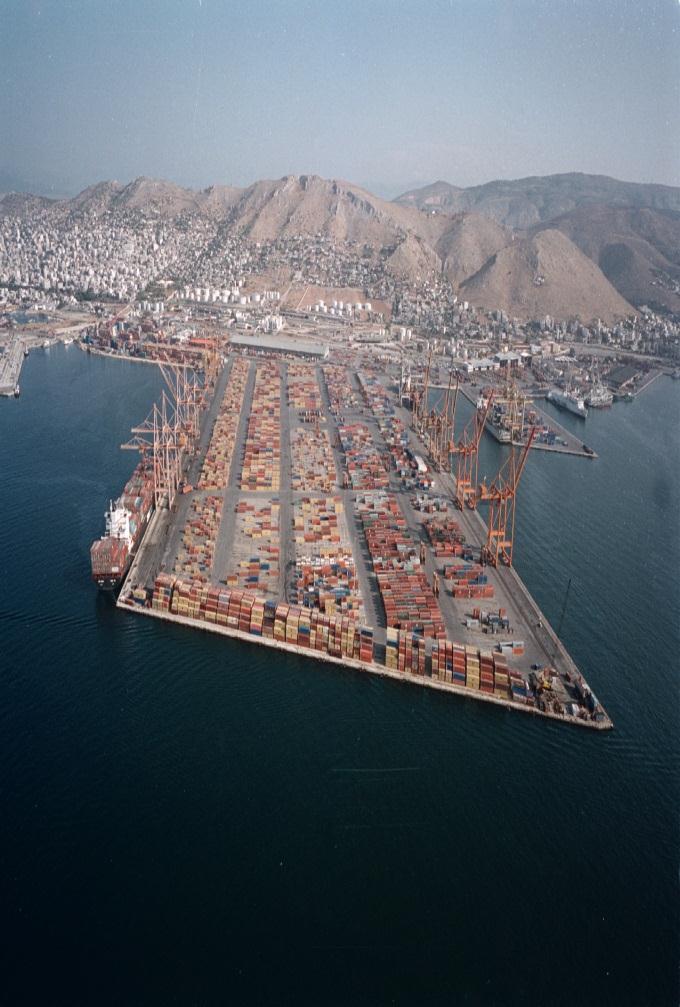 Η Ιδέα ηνπ EcoPorts Η αλαγθαηόηεηα γηα πεξηβαιινληηθή δηαρείξηζε πξνθύπηεη «από ηα θάηω» Σα Ληκάληα γηα ηα Ληκάληα ηόρνο λα απαιεηθζεί ν αληαγωληζκόο κεηαμύ ιηκέλωλ