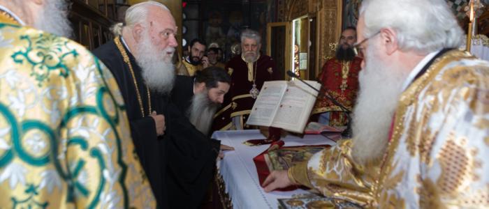 Δεν υπερβάλλω αν πω πάλι, ότι ήταν μία καλή χριστιανή και μία καλή Μητέρα.