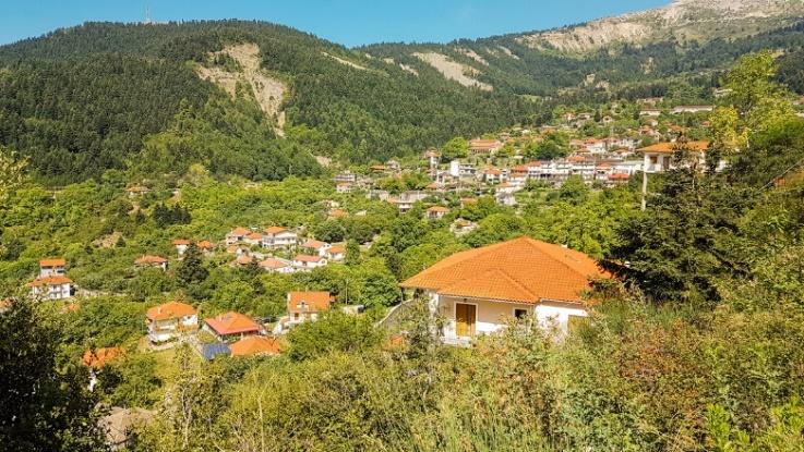 Συνεχίζουμε για το Βουργαρέλι, στη νότια πλευρά των Τζουμέρκων και ακριβώς στην αρχή του Εθνικού πάρκου των Τζουμέρκων.