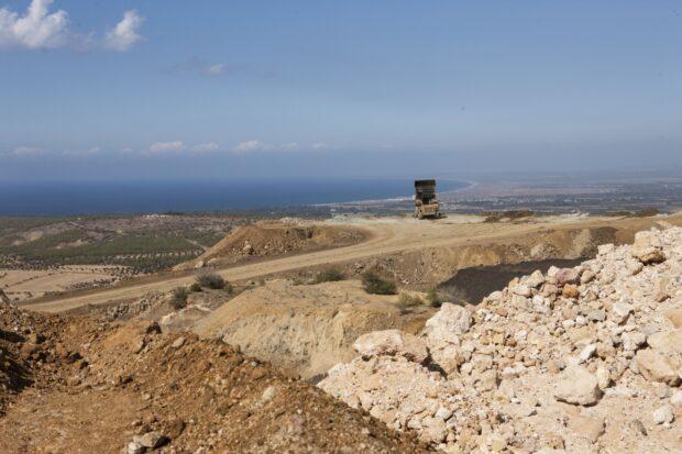 «Σε σχέση με την αρχαία δραστηριότητα, εμείς σήμερα επεξεργαζόμαστε 50 φορές χαμηλότερης περιεκτικότητας μεταλλεύματα και σε σχέση με τη δραστηριότητα της αμερικανικής CMC, η οποία λειτούργησε στην