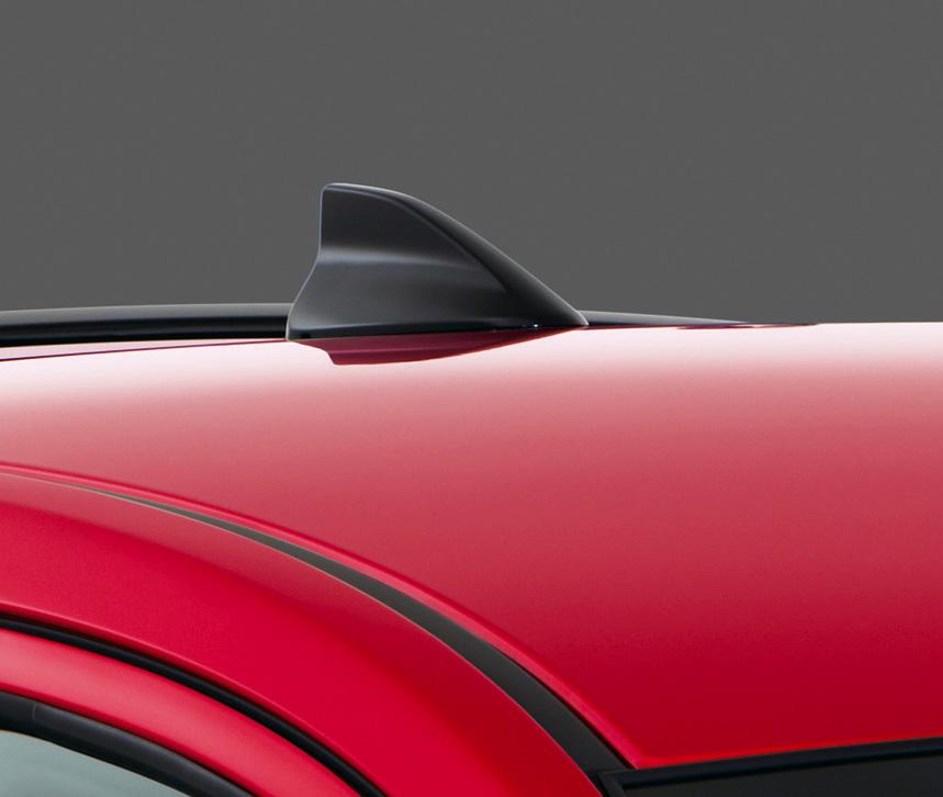 Χαλύβδινες ζάντες 15" Bluetooth Cruise Control Ήπιο υβριδικό σύστημα Dynamic