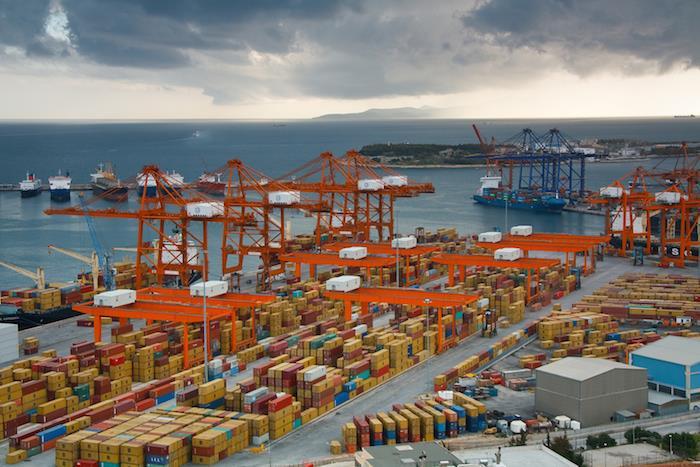 2.3«Λιμάνια και εμπορευματοκιβώτια» Εικόνα 5 : Τερματικός σταθμός Εμπορευματοκιβωτίων στον Πειραιά (http://www.olp.