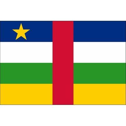 στα δυτικά. Η Κεντροαφρικανική Δημοκρατία έχει εκτιμώμενο πληθυσμό περίπου 4,7 εκατομμύρια από το 2018. Η πρωτεύουσα είναι το Μπανγκούι.