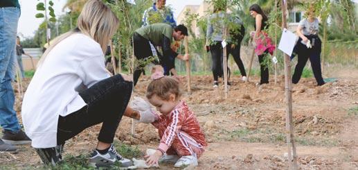 Στόχοι 2020-21 1. Εγκατα σταση Φωτοβολται κου συστη ματος 200 kw, που θα καλυ πτει το 40% των συνολικών αναγκών των Κεντρικών Γραφείων του Ομίλου και της αποθήκης Pharmacy Line 2.