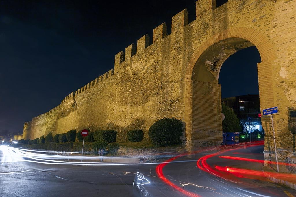 Βυζαντινά κάστρα της Θεσσαλονίκης Μία από τις «Πορτάρες» του εσωτερικού κάστρου