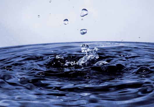 ΔΙΑΧΕΙΡΙΣΗ ΝΕΡΟΥ Ένας πολύτιμος και ευαίσθητος φυσικός πόρος Νερό: Κάνοντας πράξη την υπεύθυνη διαχείριση Η ορθολογική διαχείριση του νερού αποτελεί μία από τις προτεραιότητες που έχουμε πλέον θέσει