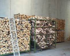 Σήμερα οι καταναλωτές στρέφονται και πάλι στη χρήση του ξύλου για την παραγωγή θερμότητας.