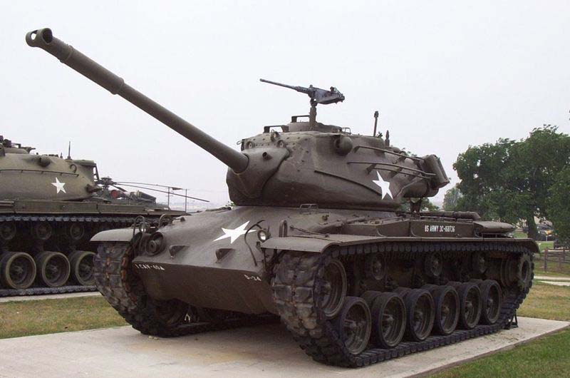 M47 Patton Όταν ξέσπασε ο Πόλεμος της Κορέας, οι τεθωρακισμένες δυνάμεις των ΗΠΑ αποτελούντο από τα Μ26 και τα Μ46. Ένα νέο άρμα χρειαζόταν επειγόντως.