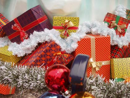 Ιερισσός «Χριστουγεννιάτικες 28 εκδηλώσεις για τα παιδιά» Δεκ Μία Χριστουγεννιάτικη γιορτή για τα παιδιά του Δήμου μέσα από παιδικά πάρτυ, με κλόουν και μάγο, όπου θα μοιραστούν