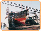Πρόσθετες λιμενικές εξυπηρετήσεις, όπως η υδροδότηση πλοίων, η παροχή ηλεκτρικού ρεύματος και τηλεφωνικής σύνδεσης στα πλοία που παραμένουν αγκυροβολημένα στο Λιμάνι του Πειραιά.