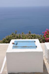 Πρόγραµµα Συλλογής Όµβριων Υδάτων στα Ελληνικά νησιά Εταίροι: o GWP-Med o Αποστολή Νερό της Coca-Cola Τρία Έψιλον & Coca-Cola Ελλάς o Τοπικές