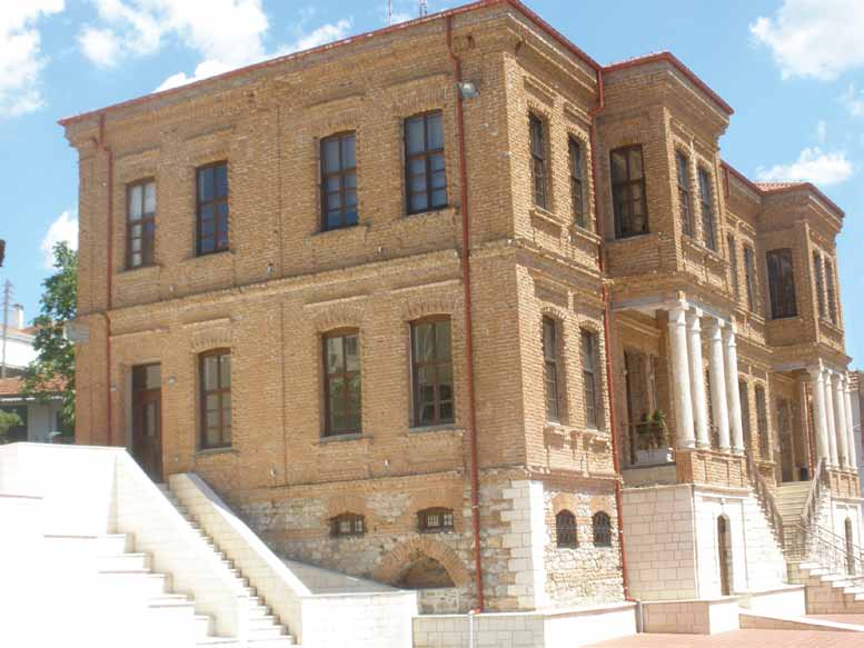Α Δημοτικό Σχολείο Άργους Ορεστικού, όπου εδίδαξε η γιαγιά Αναστασία