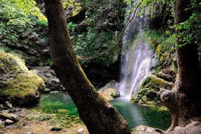 Κακιά Λαγκάδαο Mφσ MYLOPOTAMOS WATERMILLS Starting pointό The central square of Mylopotamosο Main Sightsό Neraida waterfallν Watermillsν Filippiηs watermillν Old stone bridgesο Σημείξ εκκίμηρηπό Η