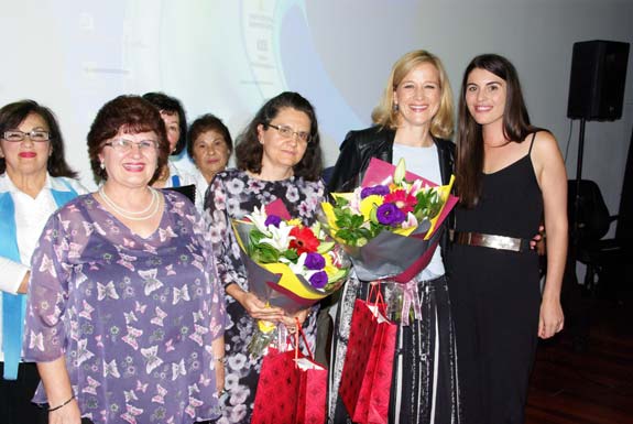 women around the globe con nue to fight for equality, the Greek Orthodox Community joined the world wide celebra ons for Interna onal Women s Day holding its annual event to celebrate this