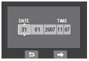 Ανοίξτε την LCD οθόνη και ενεργοποιήστε την κάµερα. 2. Όταν εµφανιστεί η ένδειξη [SET DATE/TIME!], πιέστε [YES] µέσα σε 10 δευτερόλεπτα. 3.