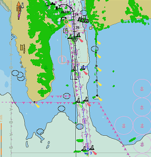 Ο συνδυασμός των πληροφοριών του ναυτιλιακού ραντάρ με τις χαρτογραφικές πληροφορίες του ηλεκτρονικού χάρτη συμβάλλει αναμφίβολα στην άμεση απόκτηση εικόνας για την επικρατούσα ναυτιλιακή κατάσταση.