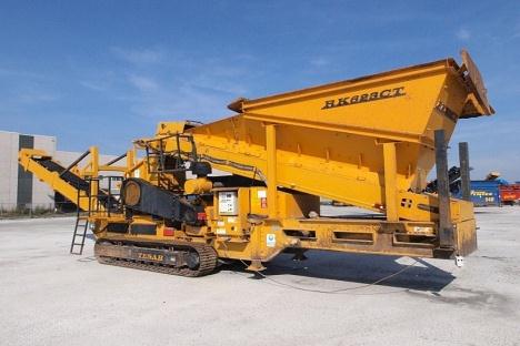 (LIEBHERR) Loader 988 Β (CATERPILLAR) Rollers Α 625 (RICHIER FORD)