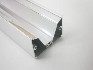 13 Model: R73 (χωνευτό) Κάλυμμα: διάφανο, ημιδιάφανο, λευκό οπάλ, λευκό οβάλ, Φακός εστίασης 60-10 μοιρών. Εξαρτήματα: τερματική τάπα, σύνδεσμος.
